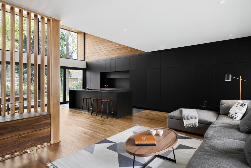 Pearl House in Saint-Laurent can be viewed as a precious work of art